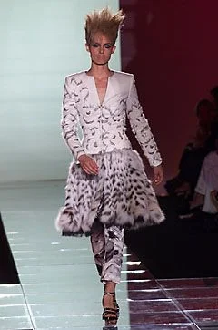 Look 15